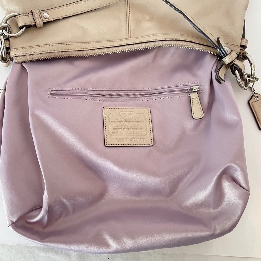 Coach Leather Beige Shoulder Hobo purple lining Hand Bag - Picture 15 of 16